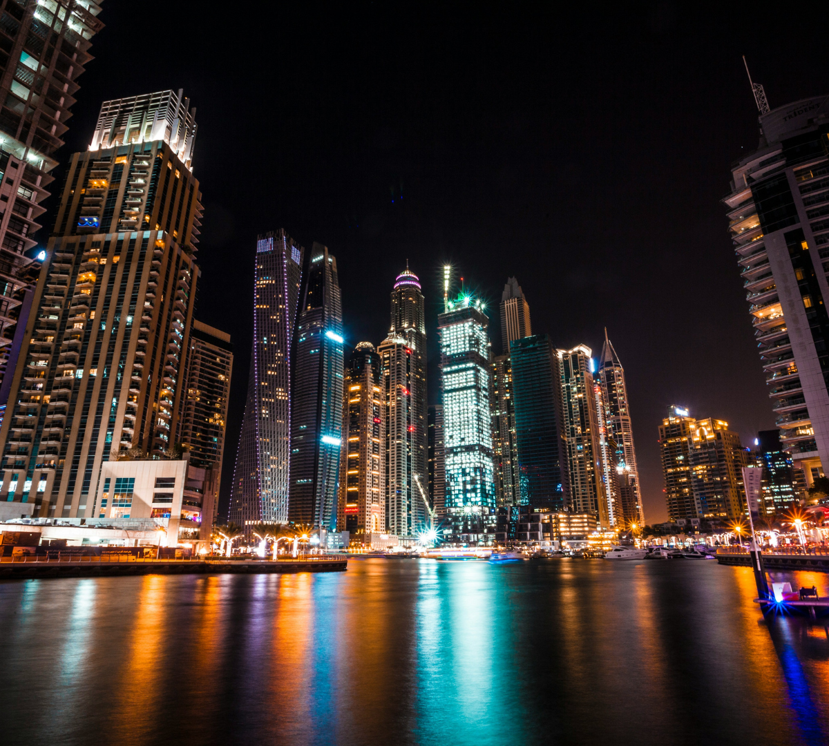 Nightlife & Dining Guide: 15 Dubai Marina Restaurants Locals Actually Visit
